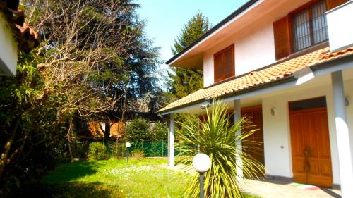  La Grande Maison, Pension in Cesano Boscone