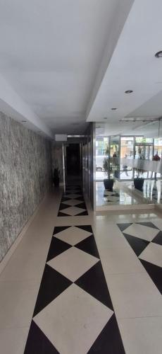 Av Colon y Arenales monoambiente