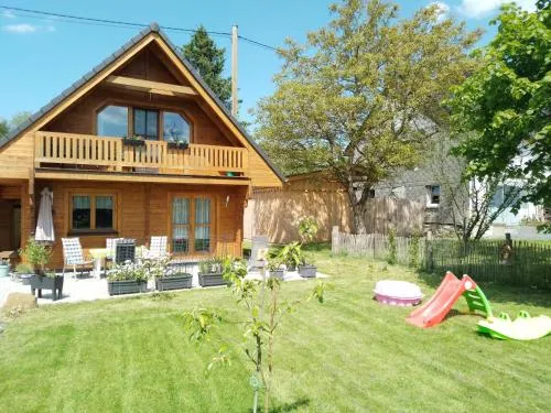 Blockbohlenhaus "Steiner Lodge" in Steinen, Deutschland