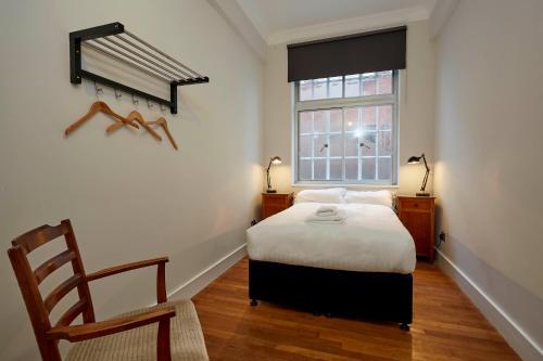 Green Rooms - Hostel Room Type - Small Double Room
