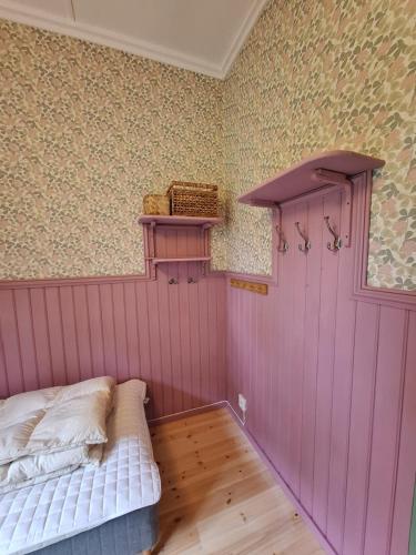 1 twin bed