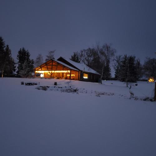 Grand Chalet gîte à louer Lesme