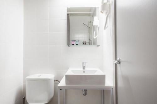 Residencia Universitaria Resa Blas De Otero, Bilbao (fotografie 11)