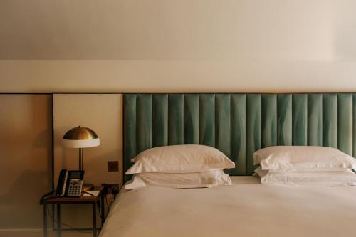 The Lodge Hotel - Putney