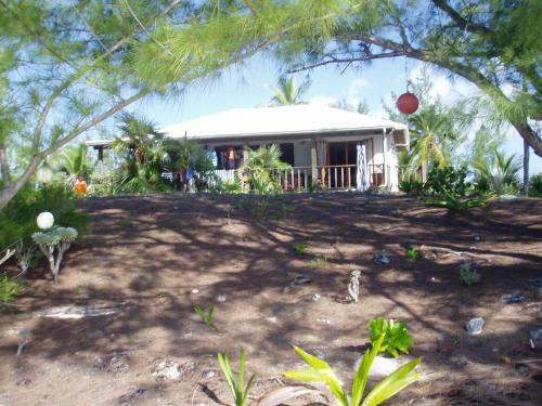 Exterior view, Pigeon Cay Beach Club in Rocker's