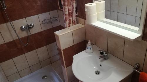 Kéri Apartman - image 2