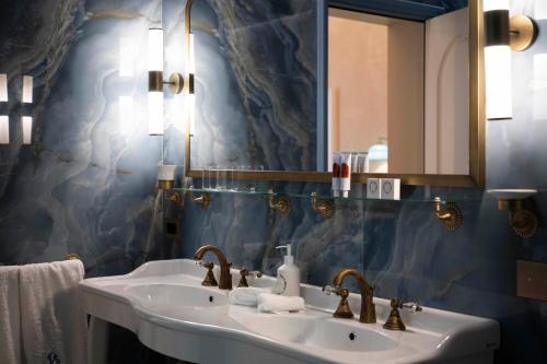Suite, deluxe