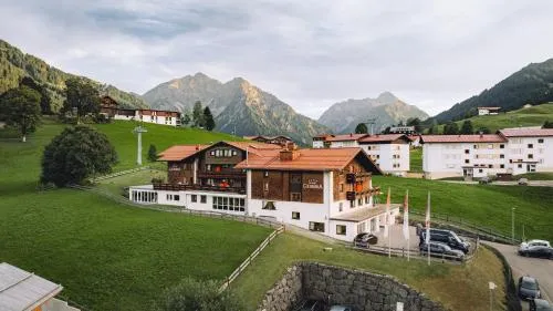 Hotel Gemma - Adults only in Hirschegg, Österreich