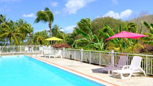 Swimming pool, Imperatrice Village - Residence sur la plage in Les Trois Ilets