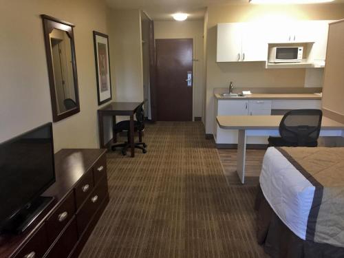 Extended Stay America Suites - Seattle - Everett - North