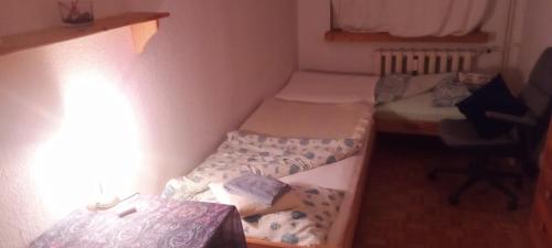 2 twin beds