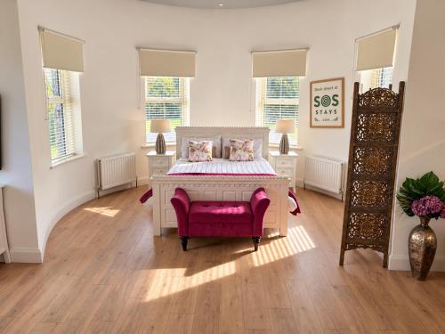 Rathescar Grove by SOS Stays Newgrange Drogheda Near Bellingham castle