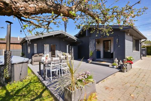 Garciems Coastal Retreat with Private Sauna and Hot Tub