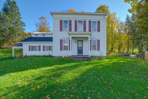 . Dog-Friendly! Near Cooperstown, Hiking & Golfing