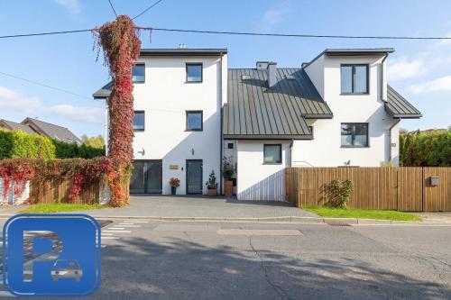 MR HOME APARTMENTS - Limba 1