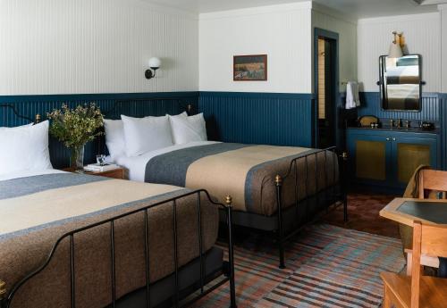 Standard Queen Room with Two Queen Beds