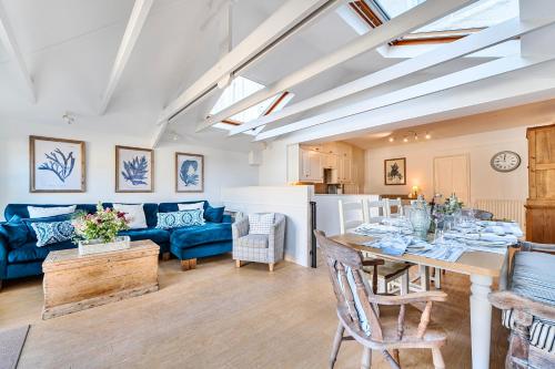 Driftwood House, Salcombe with Free Parking