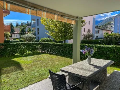 Casa ai Faggi, 2-Zimmerwohnung, PT by HolAp SA in Losone, Schweiz