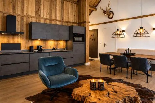 Stylish Loft Apartment with Mountain View near the Lake in Afritz am See, Österreich
