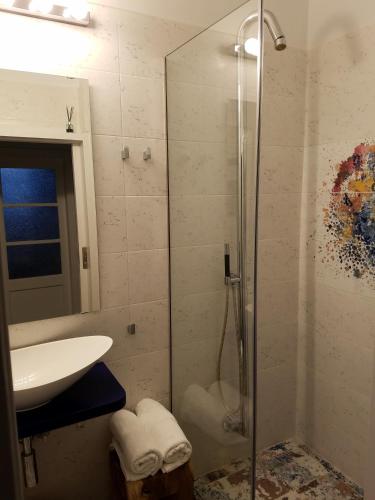 Kolonaki Deco Apartment - image 14