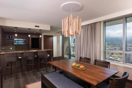 2 bedrooms, 4 beds