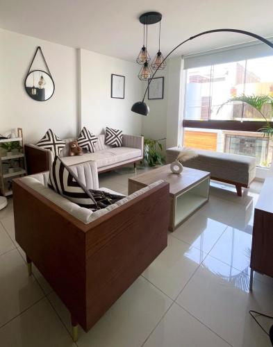 Jardines del Golf King bed y park view