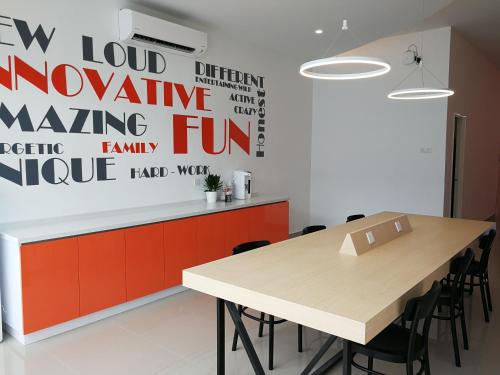 Business Center , 1 Orange Hotel KLIA & KLIA2 in Sepang / Kuala Lumpur International Airport