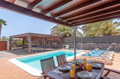 Villa Siroco Lanzarote by Villa Plus 2