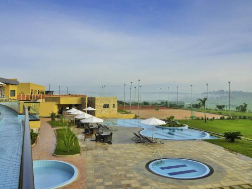 EPIC Hotel & Suites