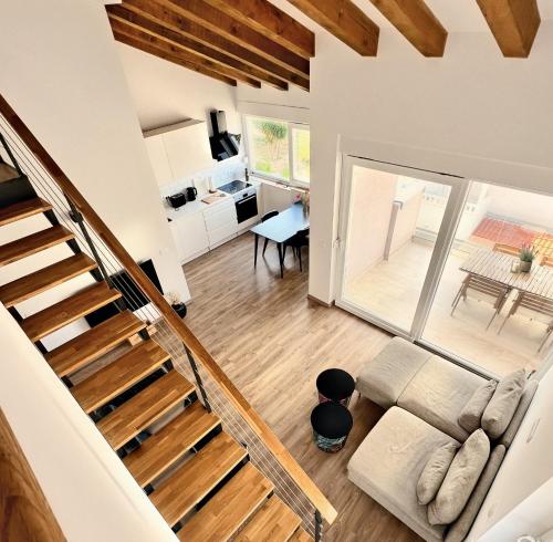 hvarforfriends Architect Loft with Sea View and Parking 2