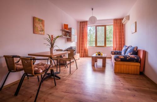 Two-Bedroom Apartment with Balcony image 9