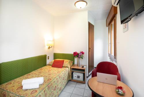 Einzelzimmer, eigenes badezimmer