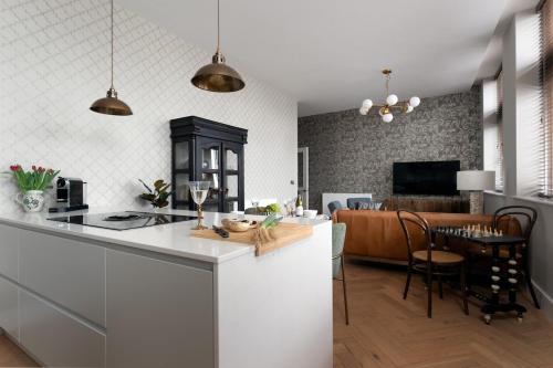Cathedral Yard - Art Deco Luxury (Exeter) 2