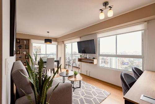 ALU Apartments - Limit Miraflores - Panoramic City View