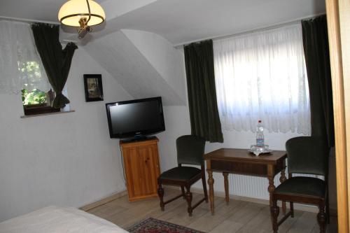 Single Room image 4