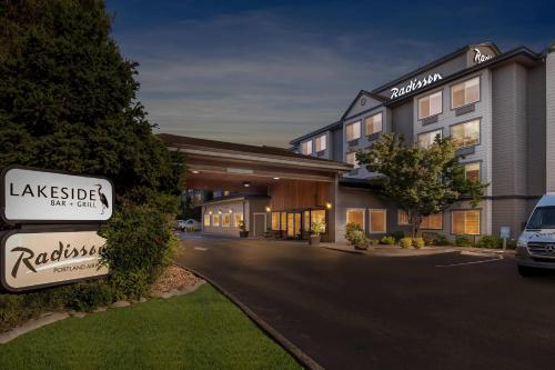 Radisson Hotel Portland Airport