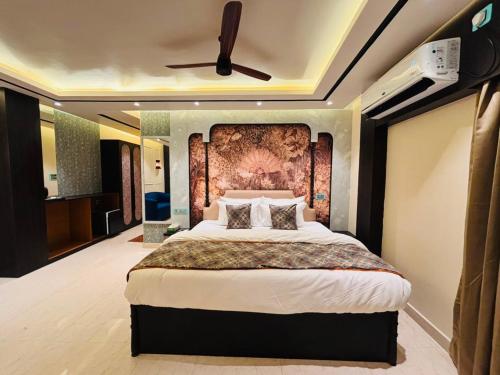 Hotel Suncity And Zaffran