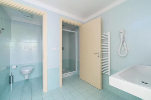 Hostel L'Ost - Ostello di Grumes Room Type - Family Room with Terrace