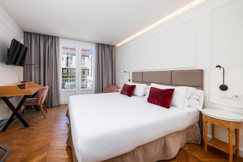 2 twin beds