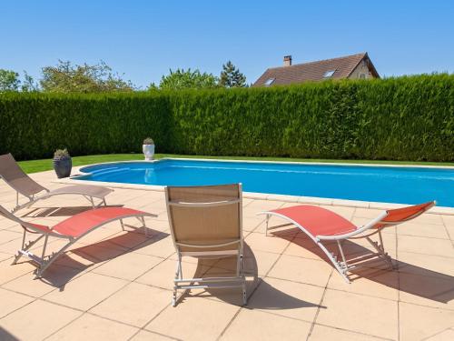 Villa élégante à Omerville avec piscine privée gîte à louer Vaumion