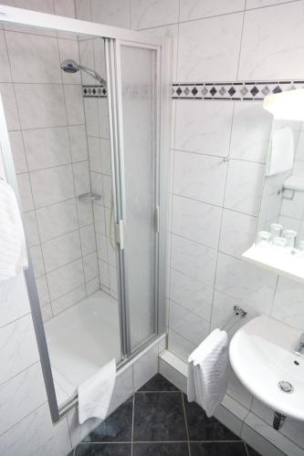 Single Room image 5