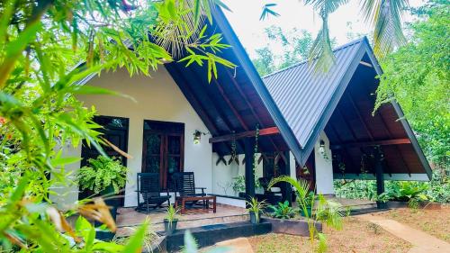 Exterior view, Sigiriya Lakmal Resort in Sigiriya
