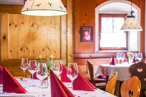 Étterem, Gasthof Simmerlwirt in Grodig