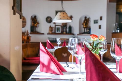 Étterem, Gasthof Simmerlwirt in Grodig