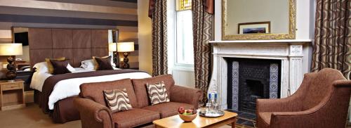 Trout Hotel - image 14