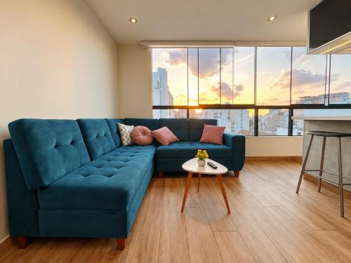 Lindo departamento completo en Surquillo