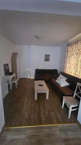 Marta Apartman