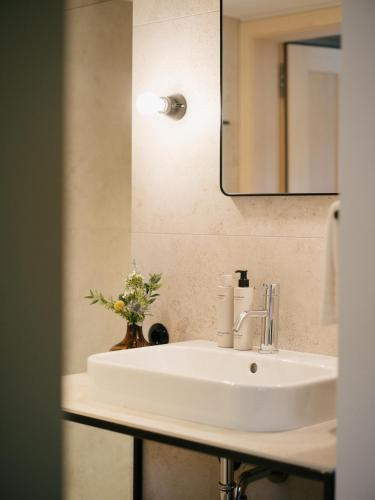Hirschen - Fine Hotel, Restaurant & Spa 4