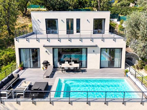 French Riviera Villa moderne vue mer - Location, gîte - Pégomas