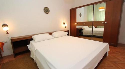 House Paulina 1214 - image 7